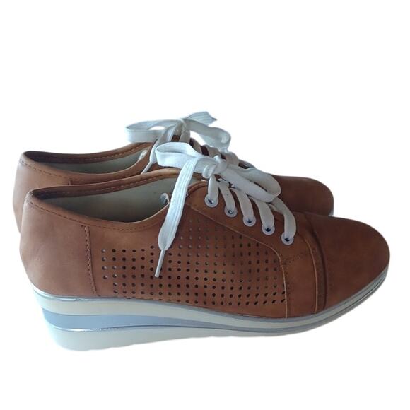 Lace up Breathe Mesh Wedge Sneakers Camel Color Womens Size 10 School Fall Color - Picture 1 of 8